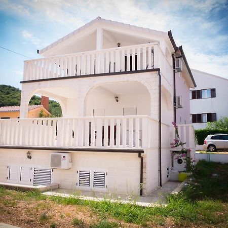 Take It Easy Apartments Slatine Esterno foto
