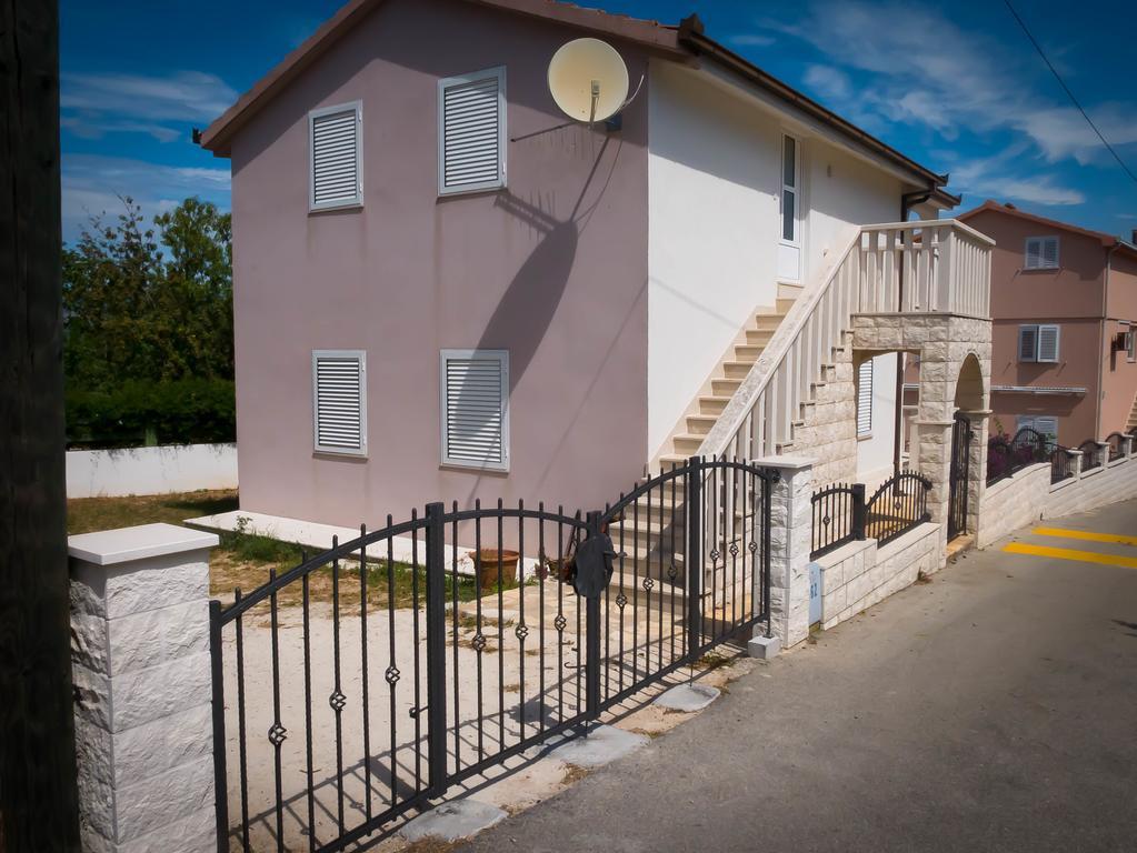 Take It Easy Apartments Slatine Esterno foto