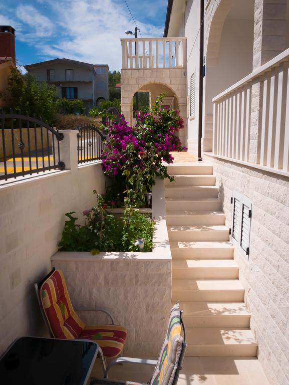 Take It Easy Apartments Slatine Esterno foto